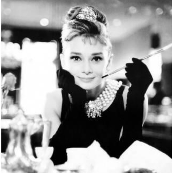 Meet your Posher, Shelley - Picture 2 of 2